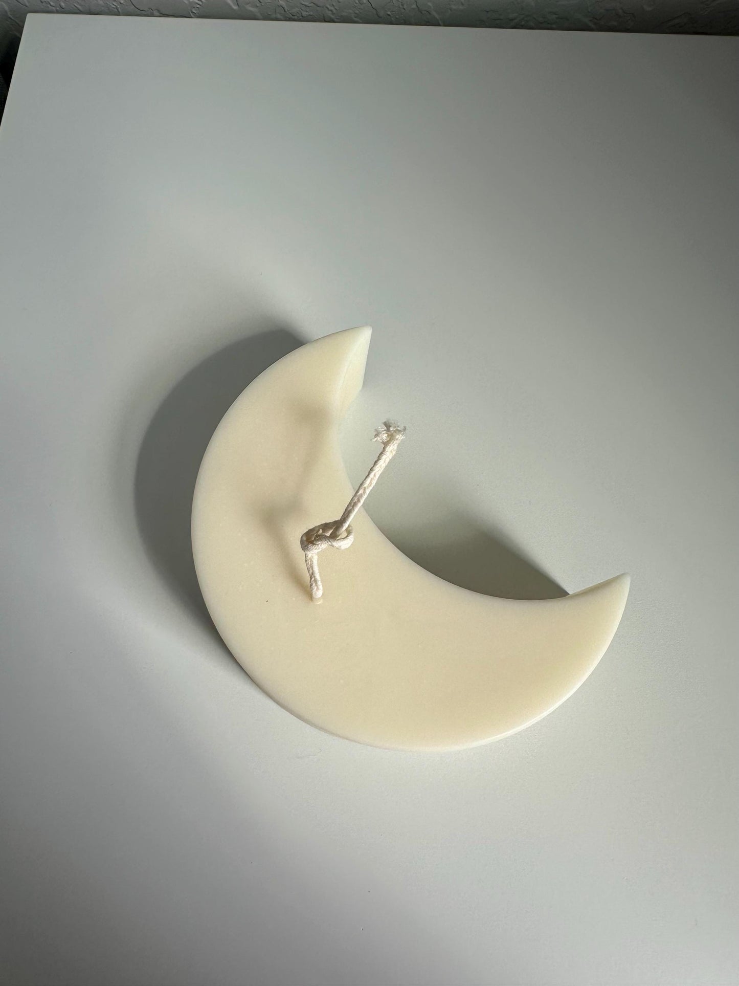 Moonlight Whisper – Crescent Soy Candle
