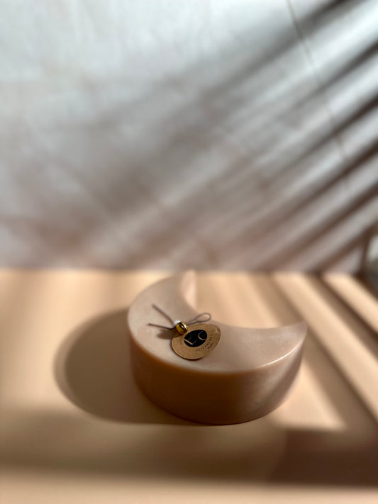 Moonlight Whisper – Crescent Soy Candle