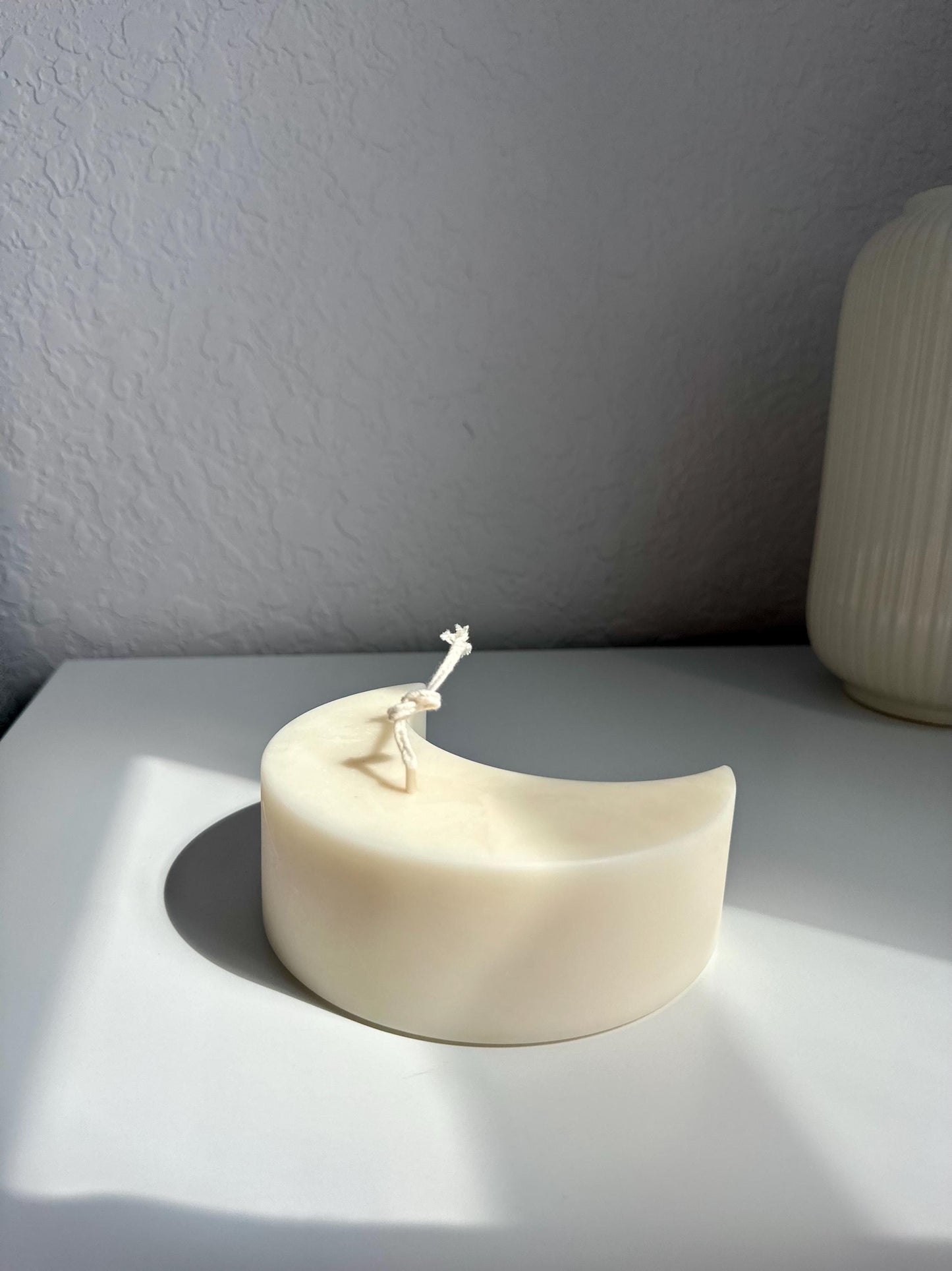 Moonlight Whisper – Crescent Soy Candle