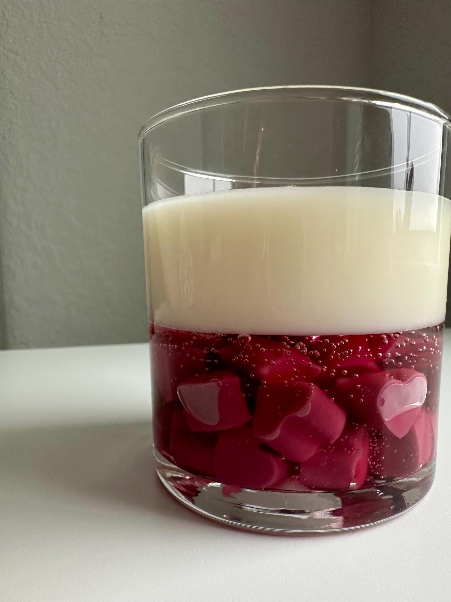 Romantic Heart-Inspired Gel and Soy Candle – Handmade Gift in Glass Jar